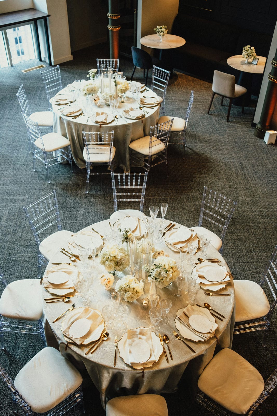 Echo Lumiere tablecloth at a Windy City Linen event