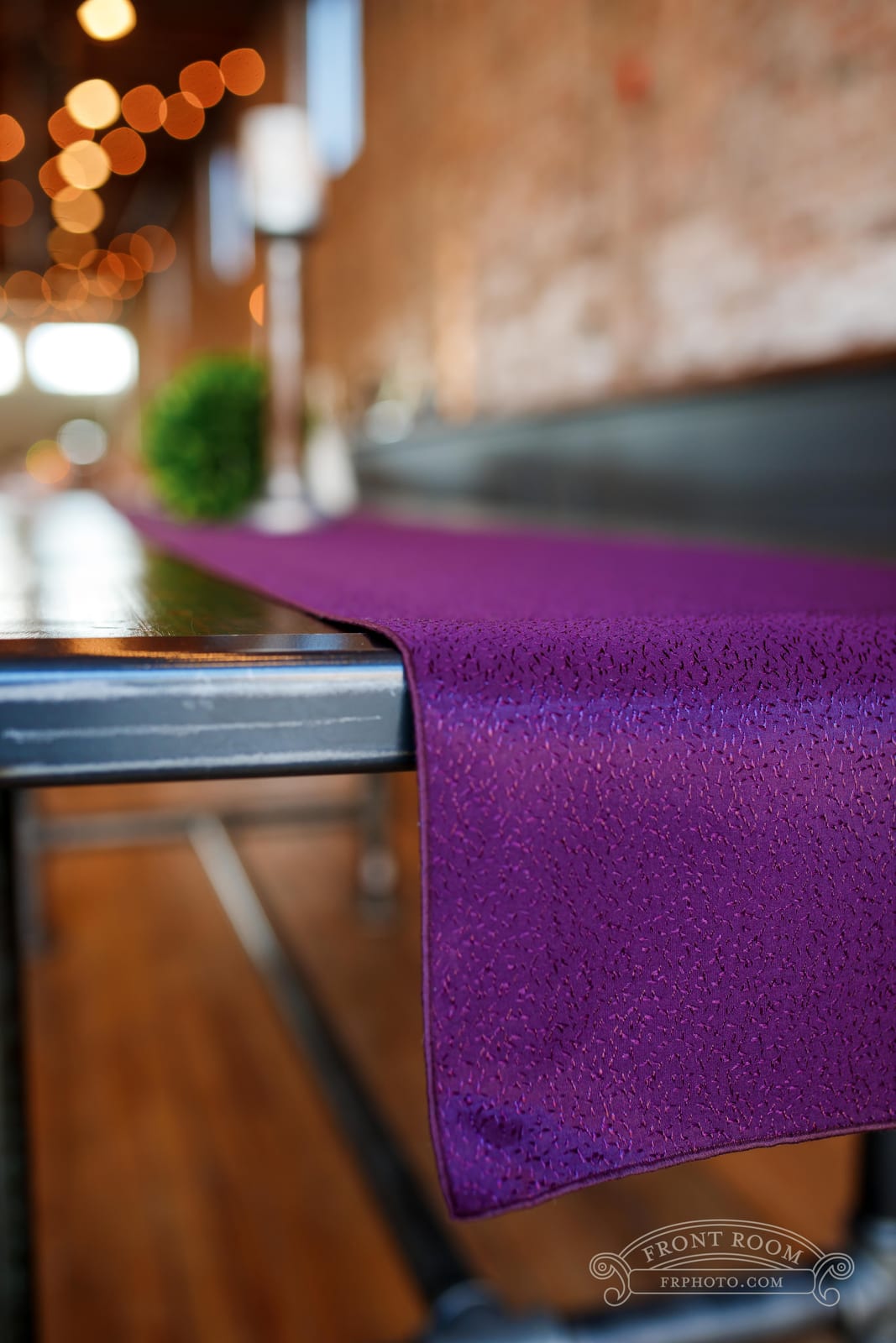 Soiree Eggplant linen cuff at a Windy City Linen event