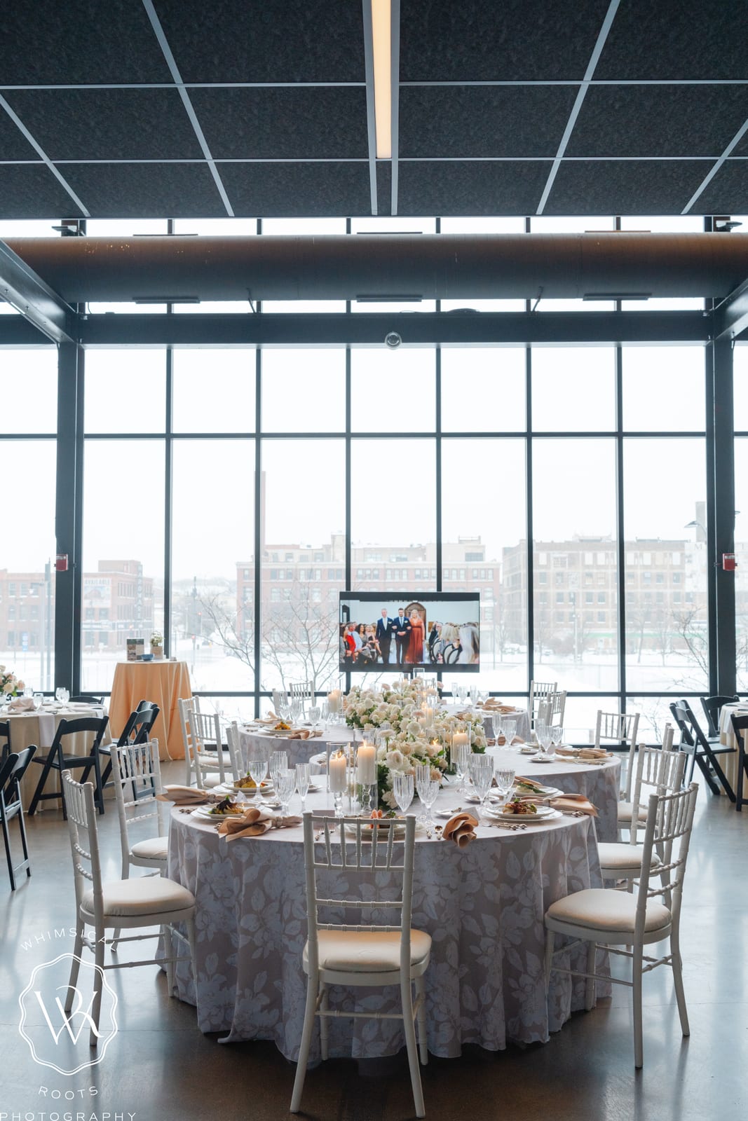 Florence tablecloth at a Windy City Linen event