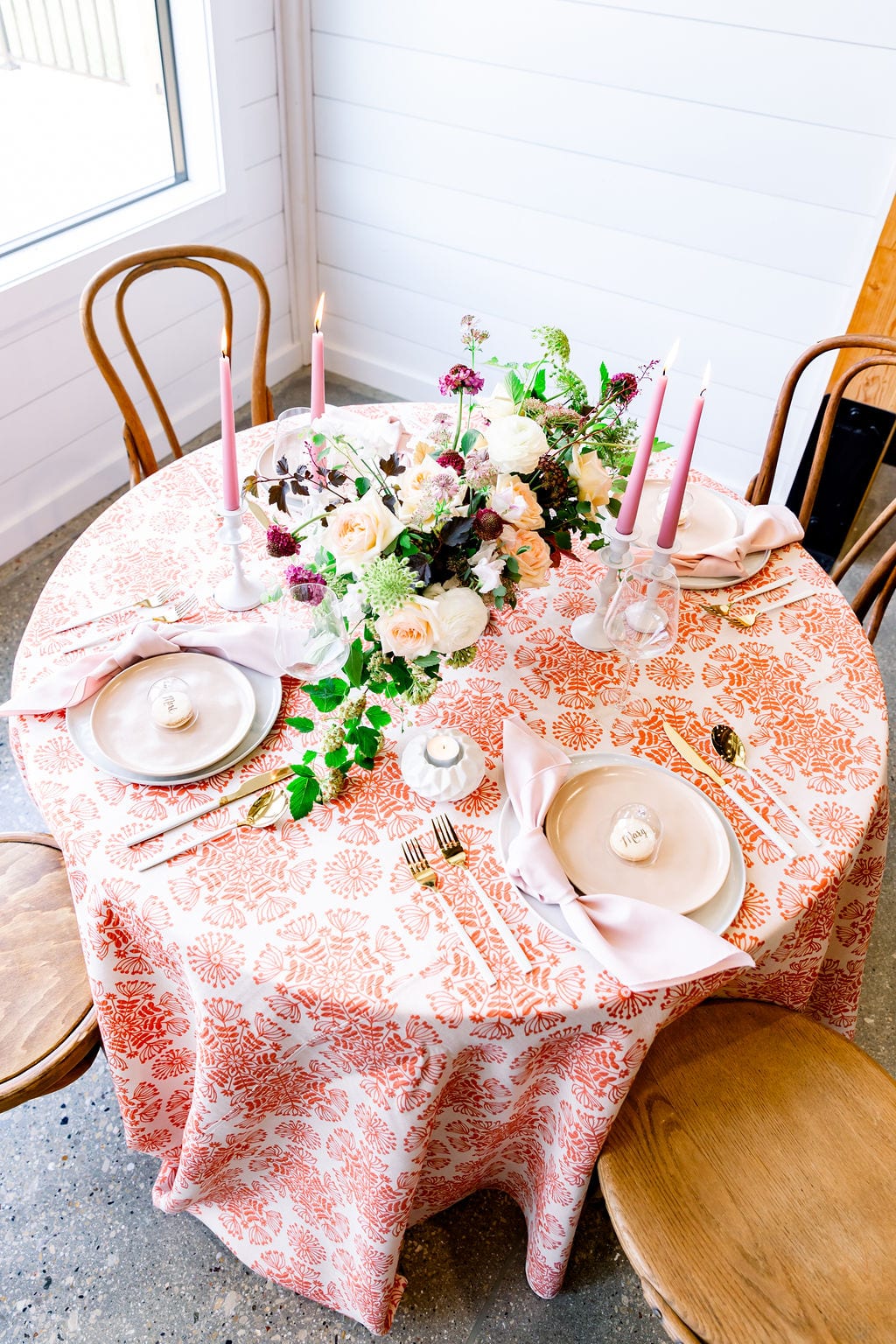 Helena Orange tablecloth at a Windy City Linen event