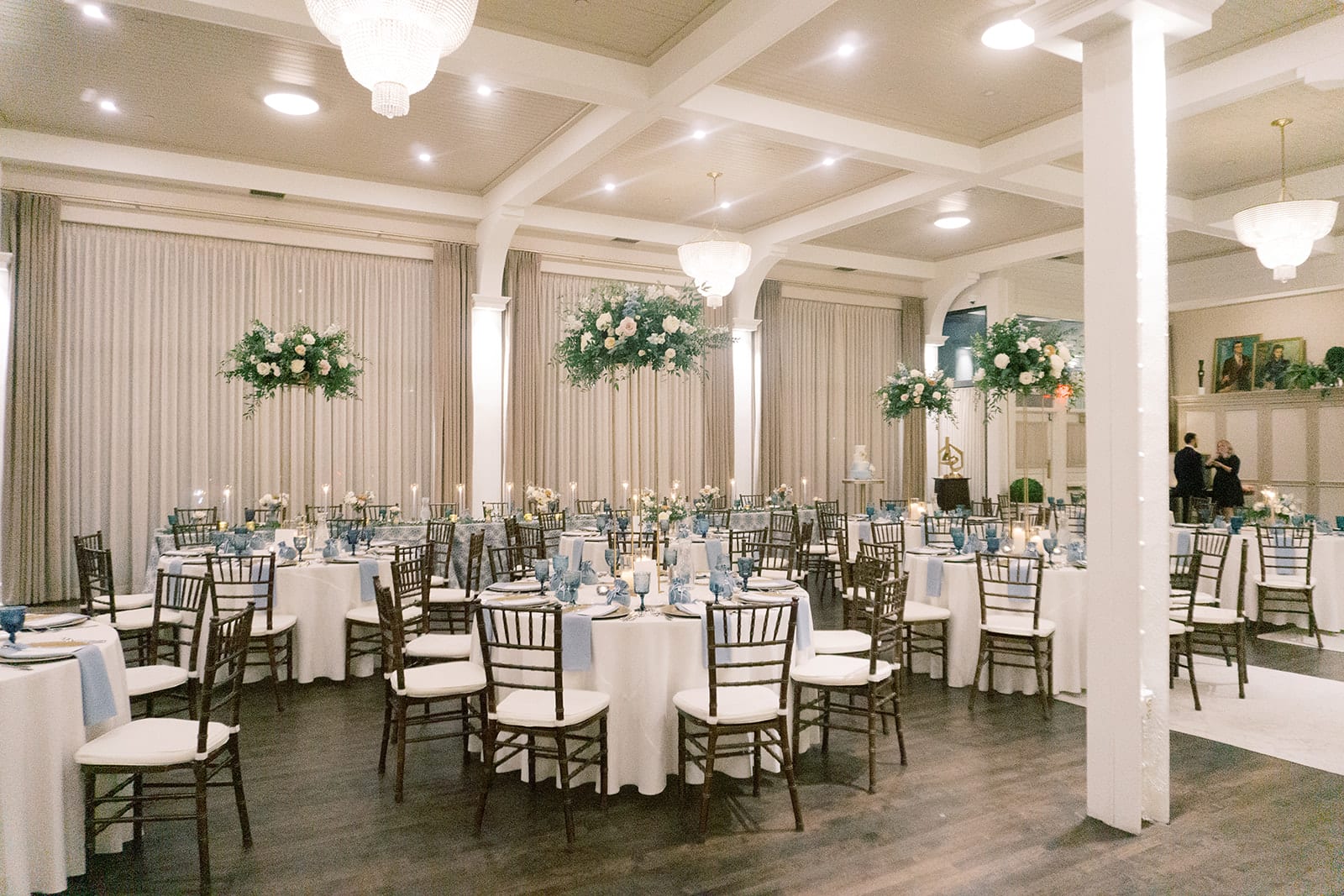 Soiree White and Slate Blue Lamour Napkins at a Windy City Linen event