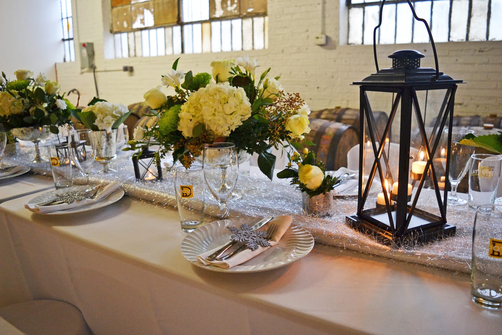 Classic Solid Ivory and with Silver Shag Runner at a Windy City Linen event