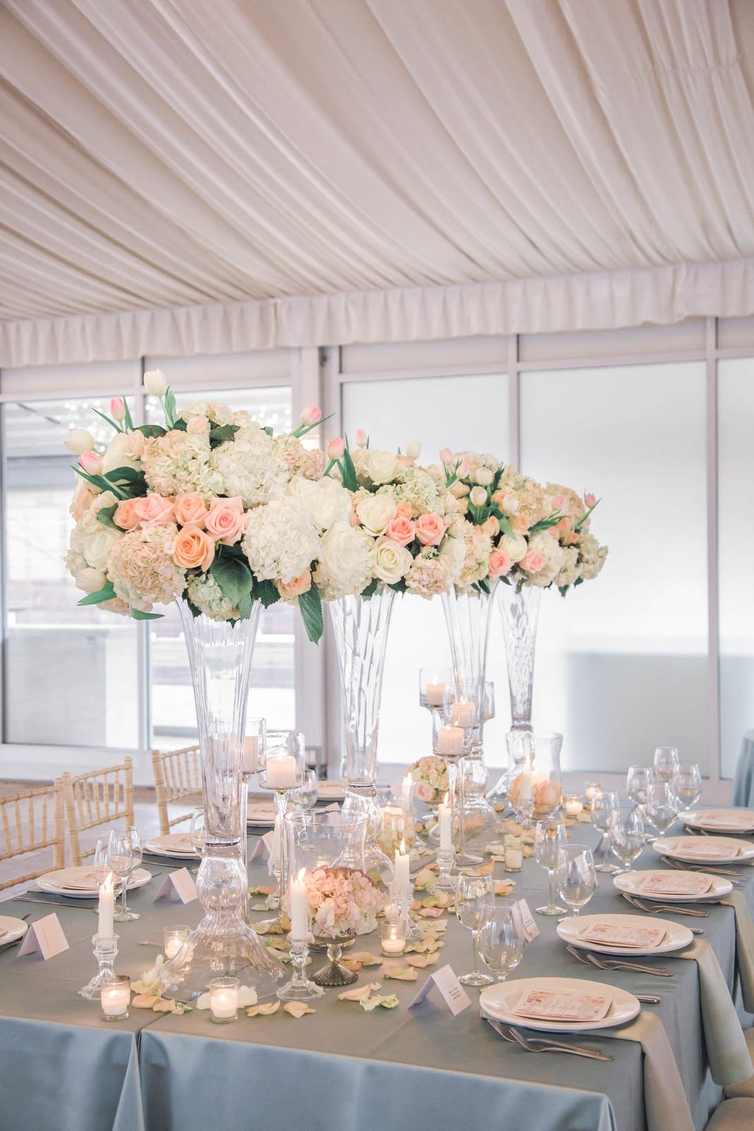 Slate Lamour at a Windy City Linen event