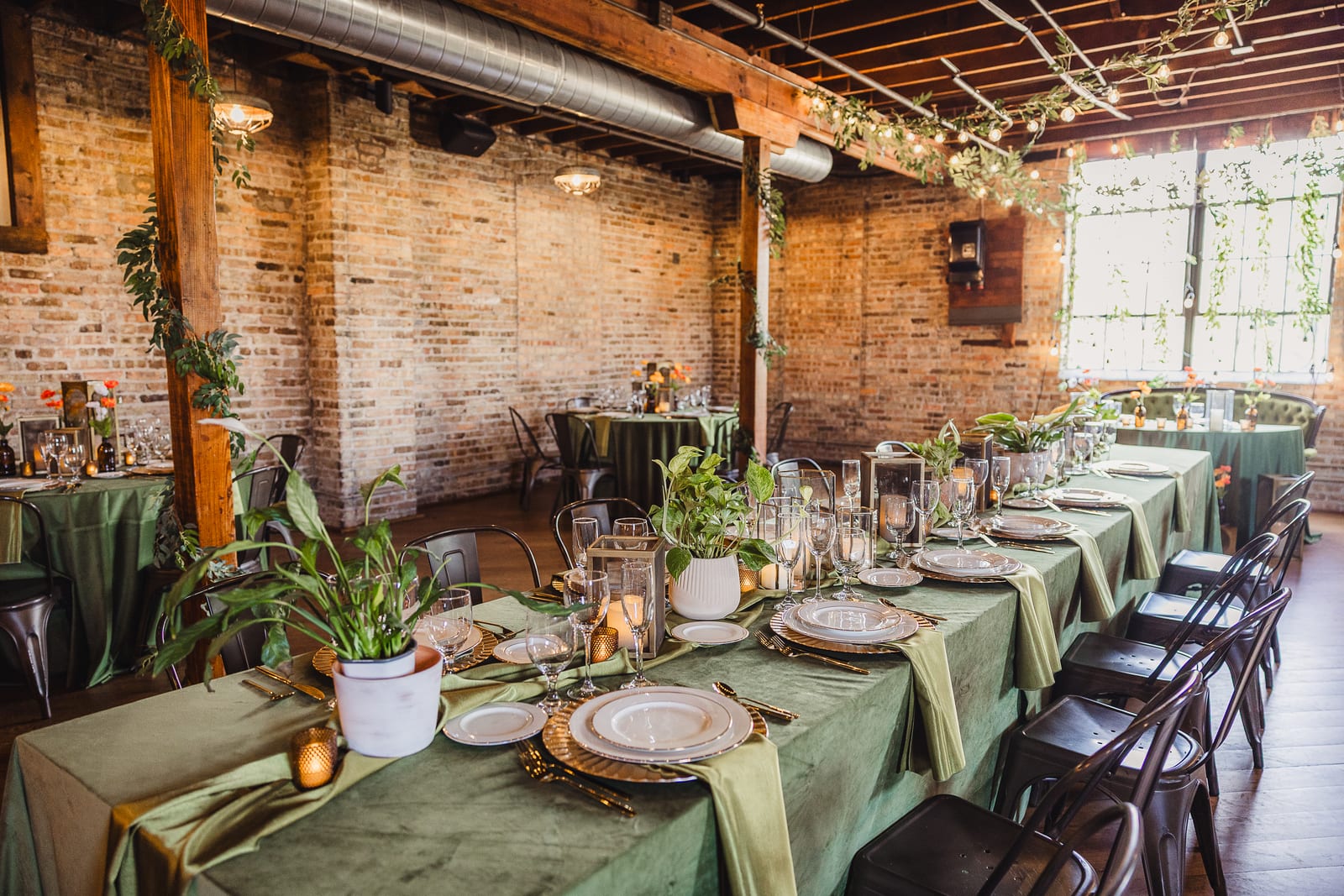 Velvet Loden tablecloth at a Windy City Linen event