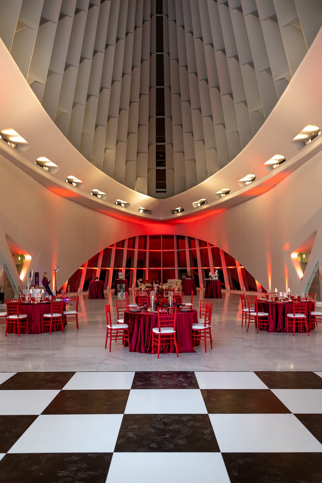 Velvet Merlot tablecloth at a Windy City Linen event