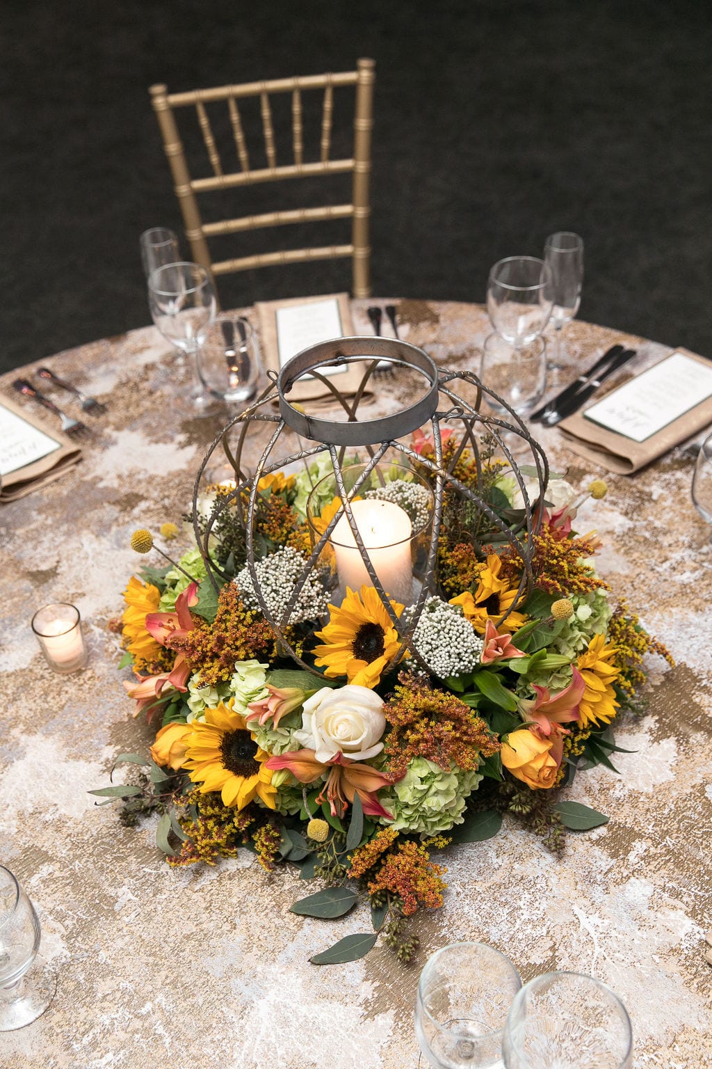 Midas Travertine tablecloth at a Windy City Linen event