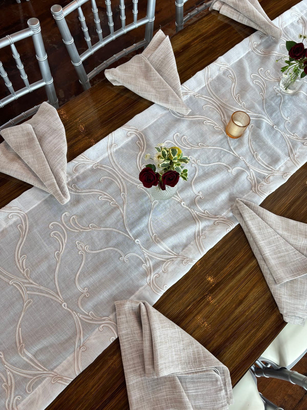 Dolce Biscotti tablecloth at a Windy City Linen event