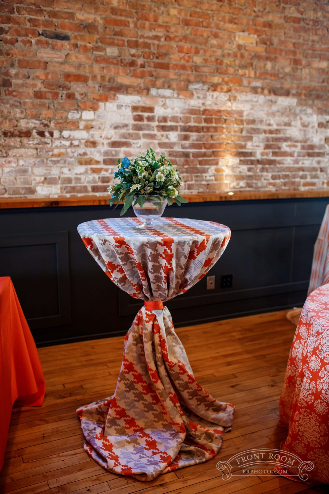Napa Orange tablecloth at a Windy City Linen event