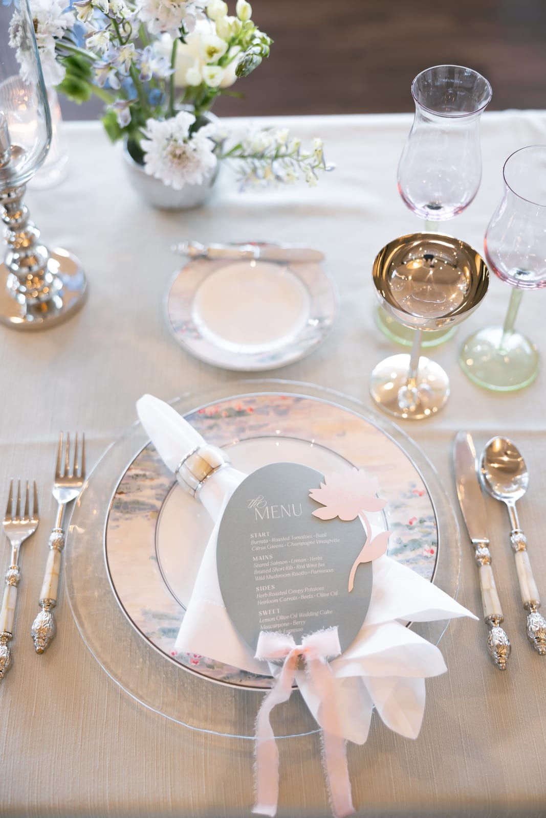 Serenity Willow linen cuff at a Windy City Linen event
