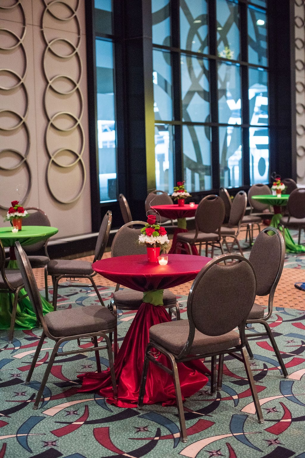 Matte Lamour Red table runner at a Windy City Linen event