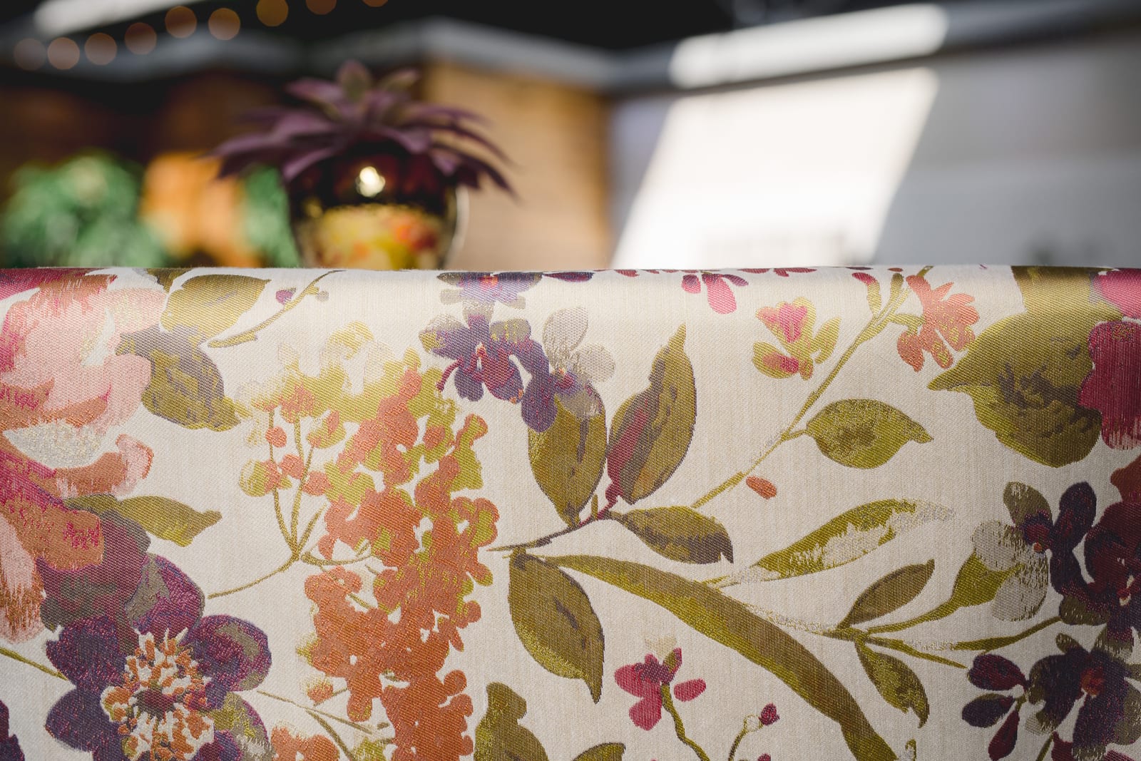 Romeo tablecloth at a Windy City Linen event