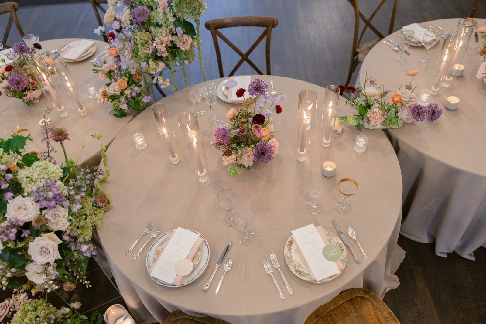 Classic Solid Tan tablecloth at a Windy City Linen event