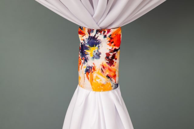 Specialty Garden Floral linen cuff