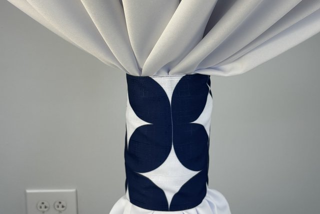 Specialty Halas Navy linen cuff