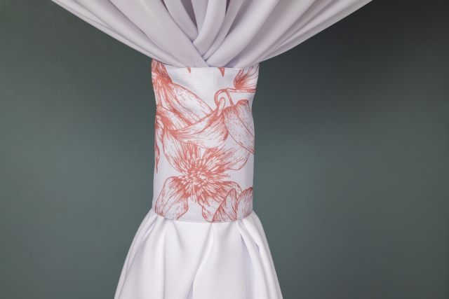 Specialty Hampton Botanical Rosé linen cuff