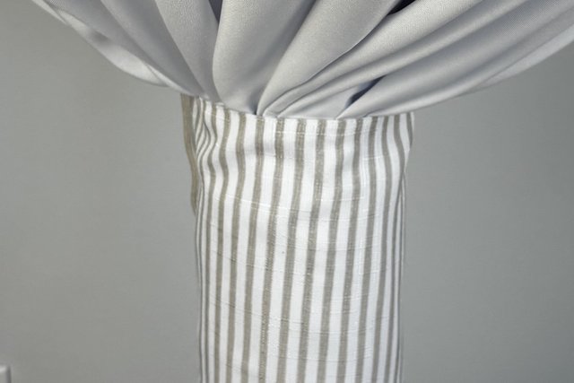 Specialty Hampton Stripe Dune linen cuff