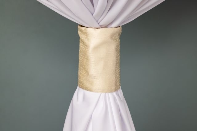 Specialty Verve Ivory linen cuff